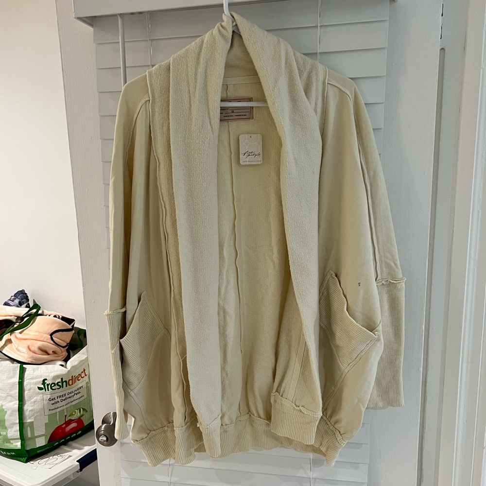 NWT free people cardigan, nilla cream, size SMALL Monday-Friday cardi
